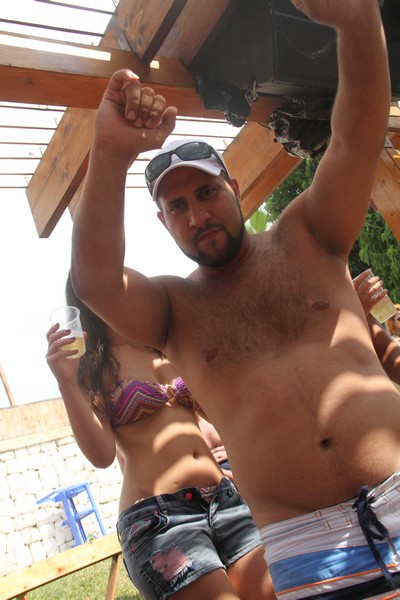 Cyan Beach Bar on Sunday